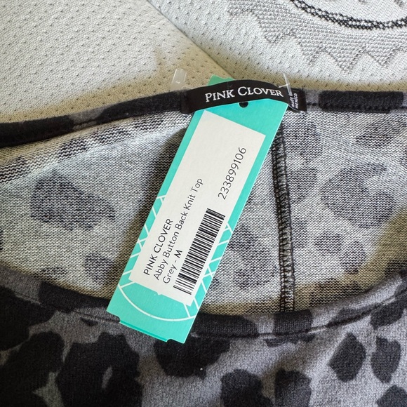 Abby Button Back Knit Top - Picture 2 of 5